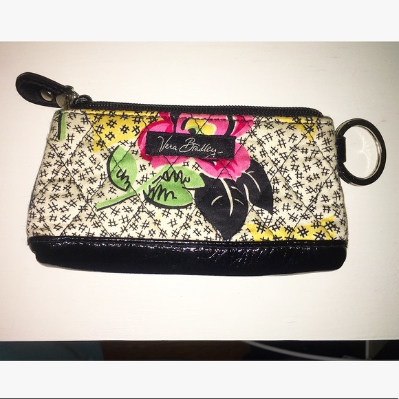 Vera Bradley Handbags - Vera Bradley Small Funky Clutch!🌸 Never Used!